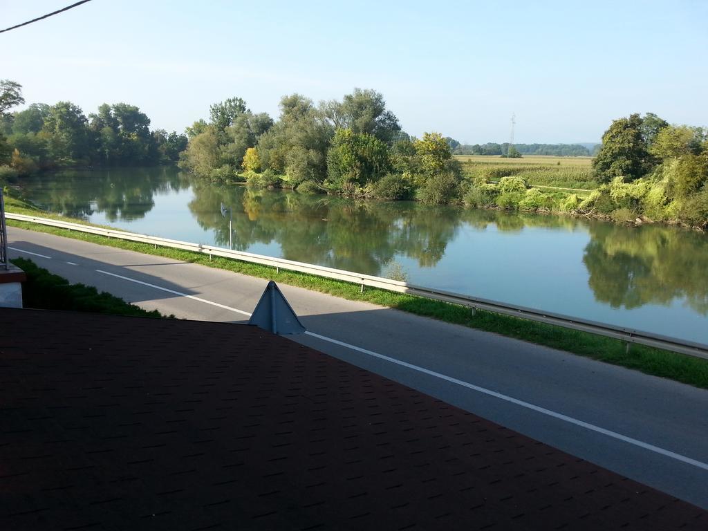 Guesthouse Kod Mosta Karlovac Cameră foto