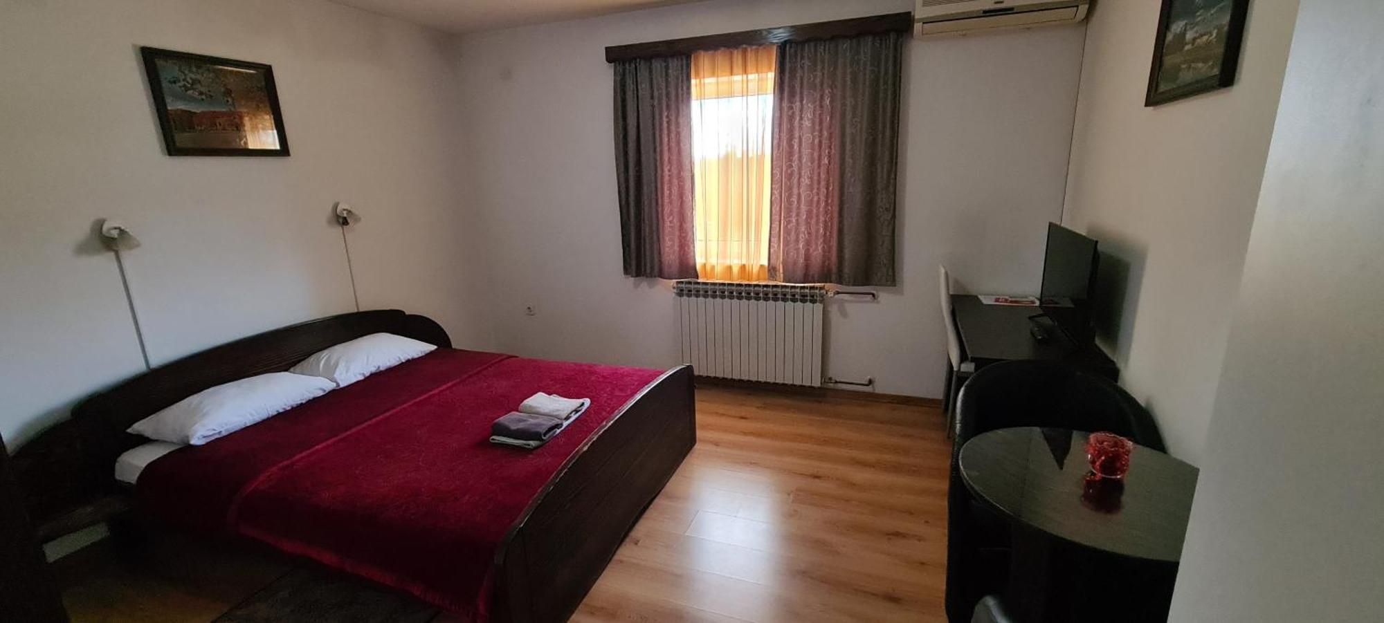 Guesthouse Kod Mosta Karlovac Exterior foto