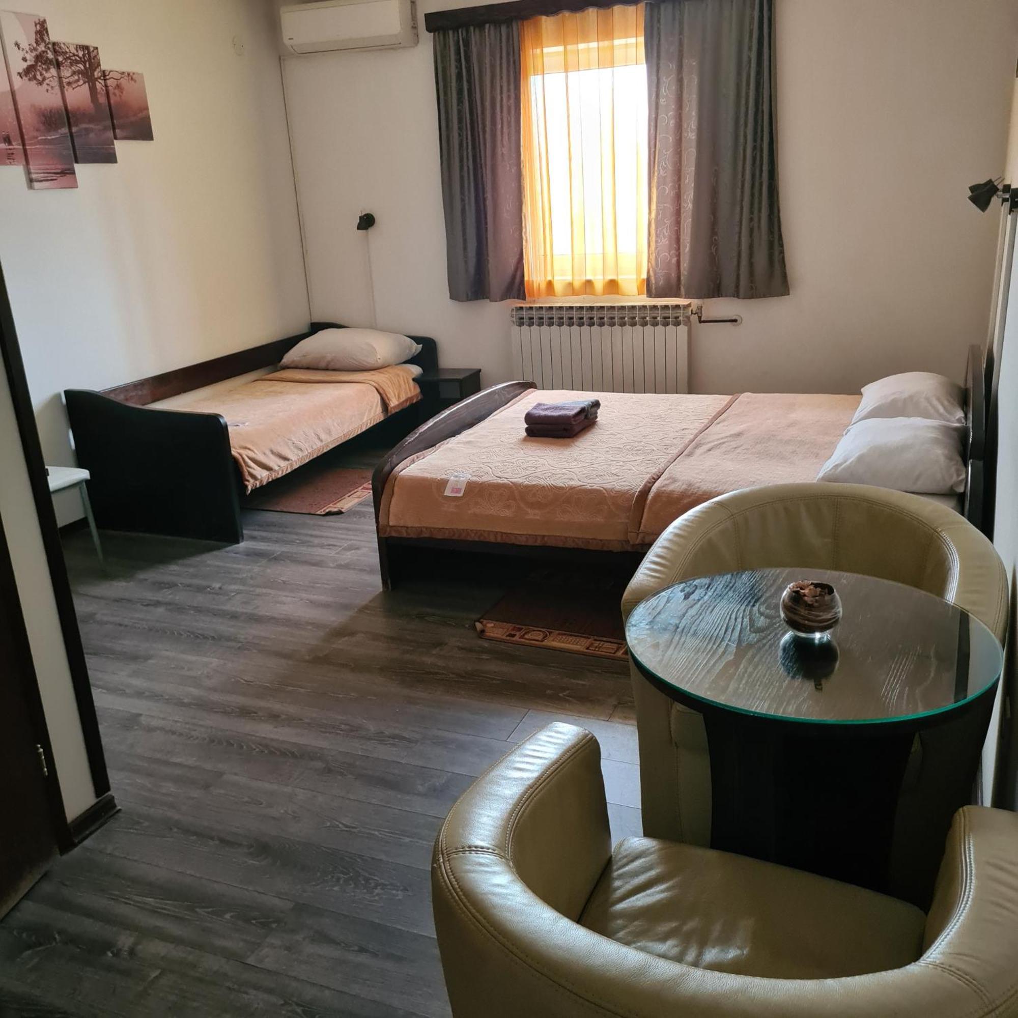 Guesthouse Kod Mosta Karlovac Exterior foto
