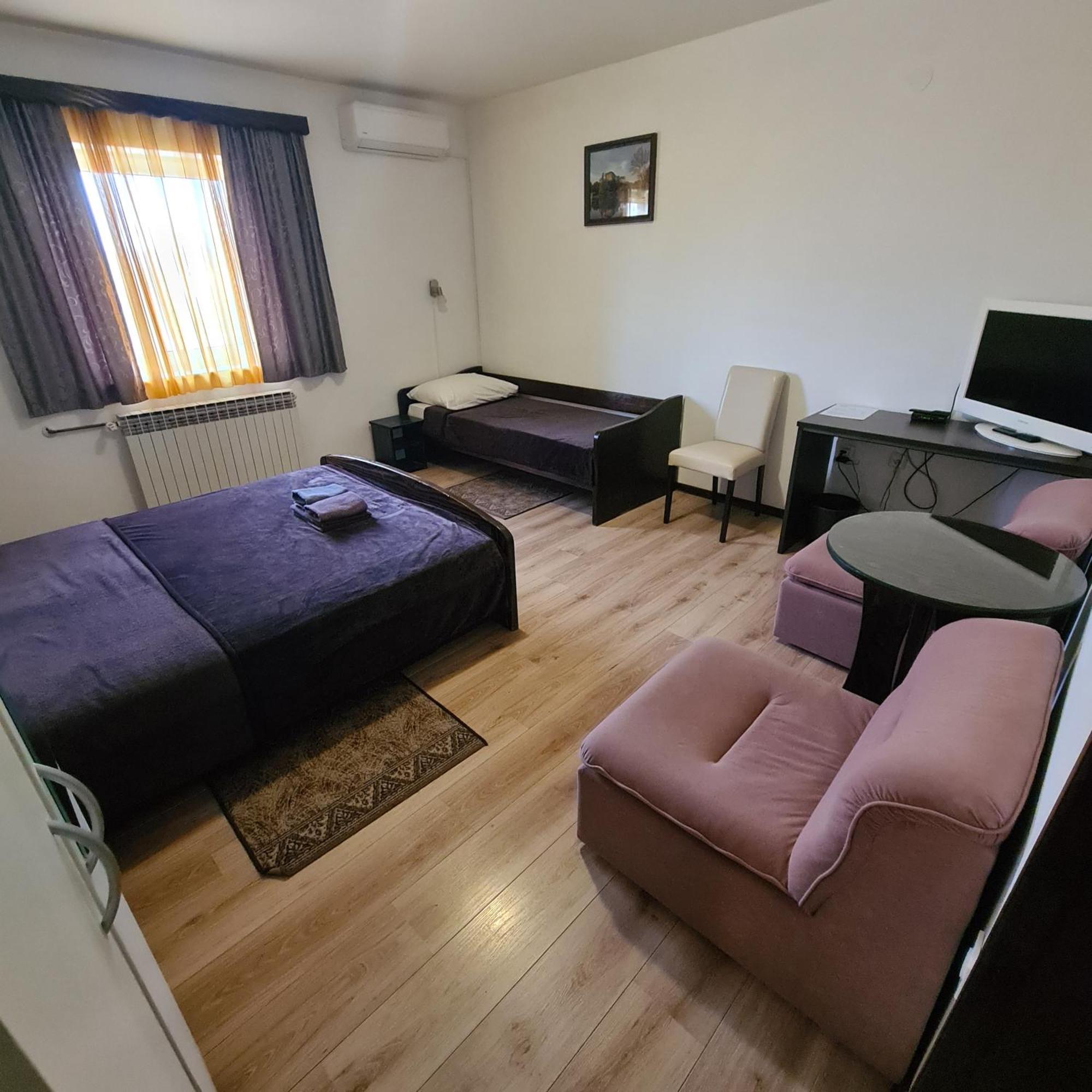 Guesthouse Kod Mosta Karlovac Exterior foto